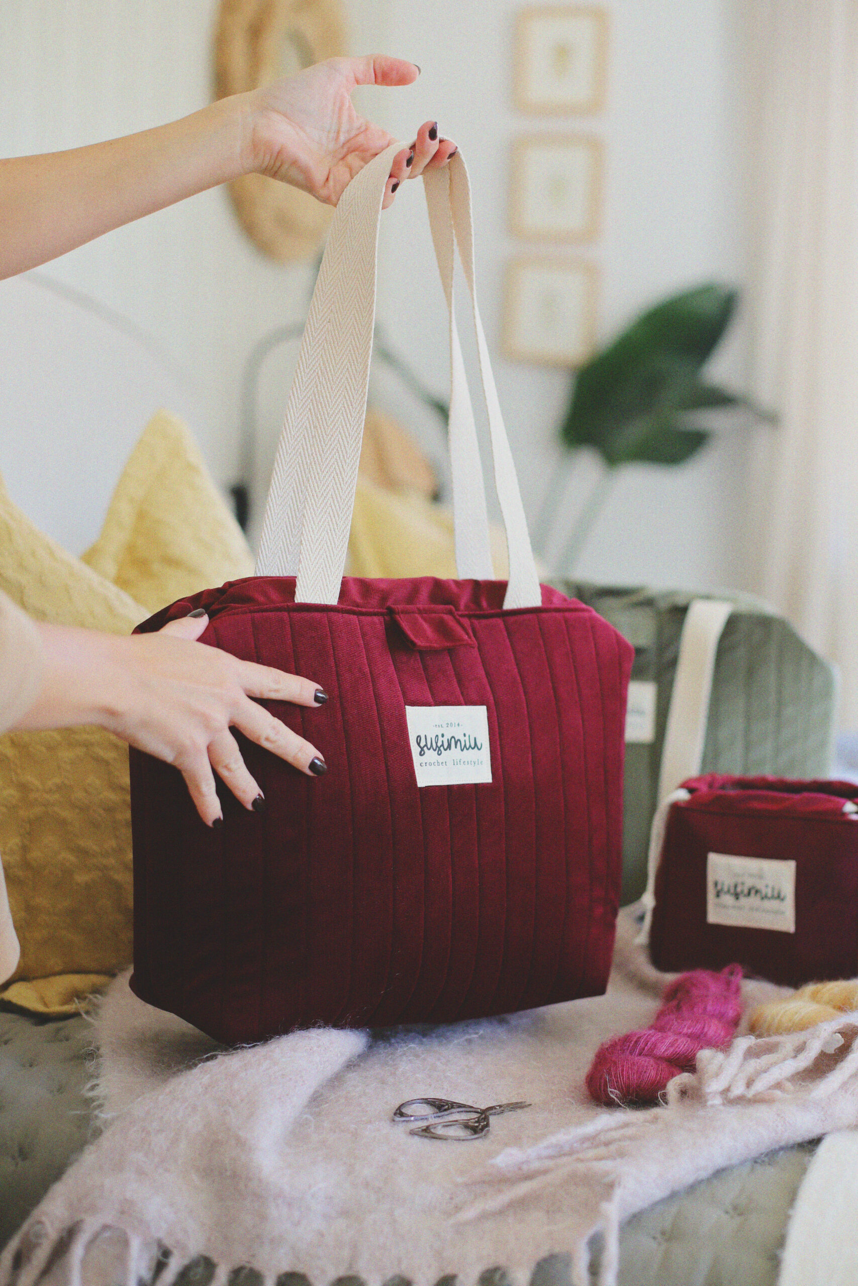 Pedido Privado . Bolsa de Labores cierre Boca de Lobo grande. Edición especial VICHY ROSA INTENSO